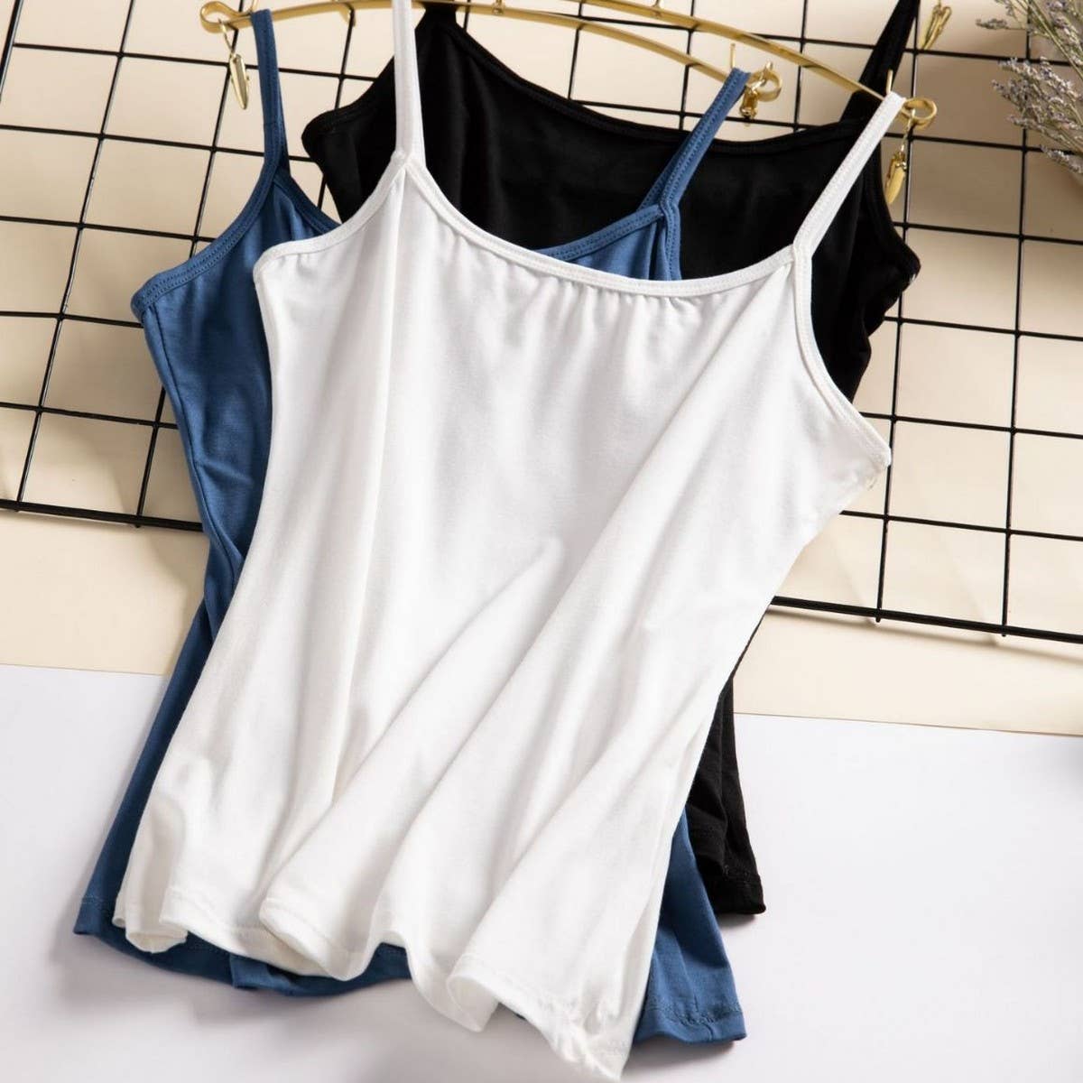 Wholesale Womens Casual U-Neck Yoga Tank Tops