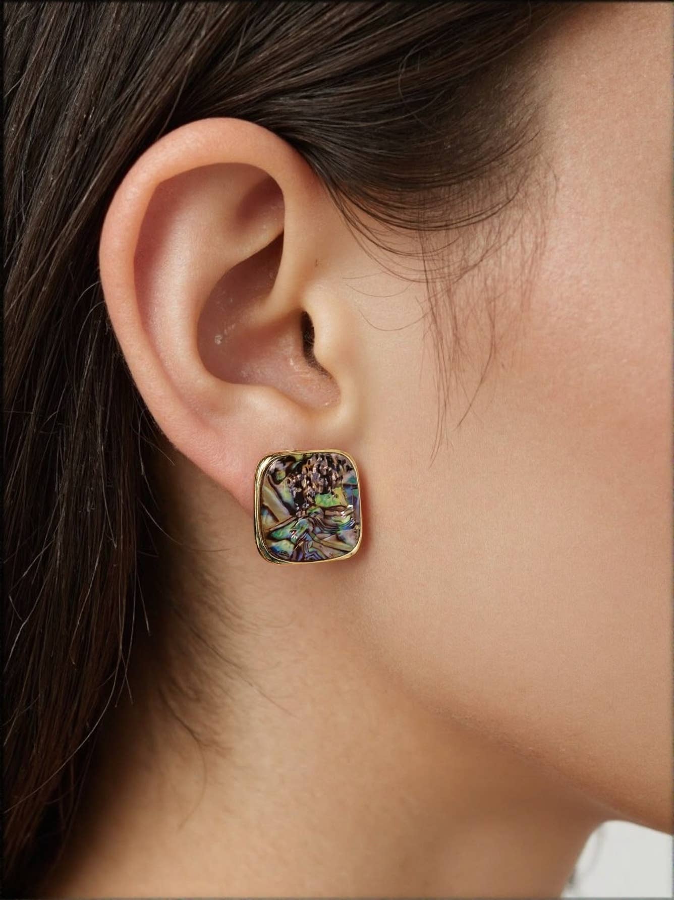 GEOMETRIC SQUARE ABALONE STUD EARRINGS_CWMM4342