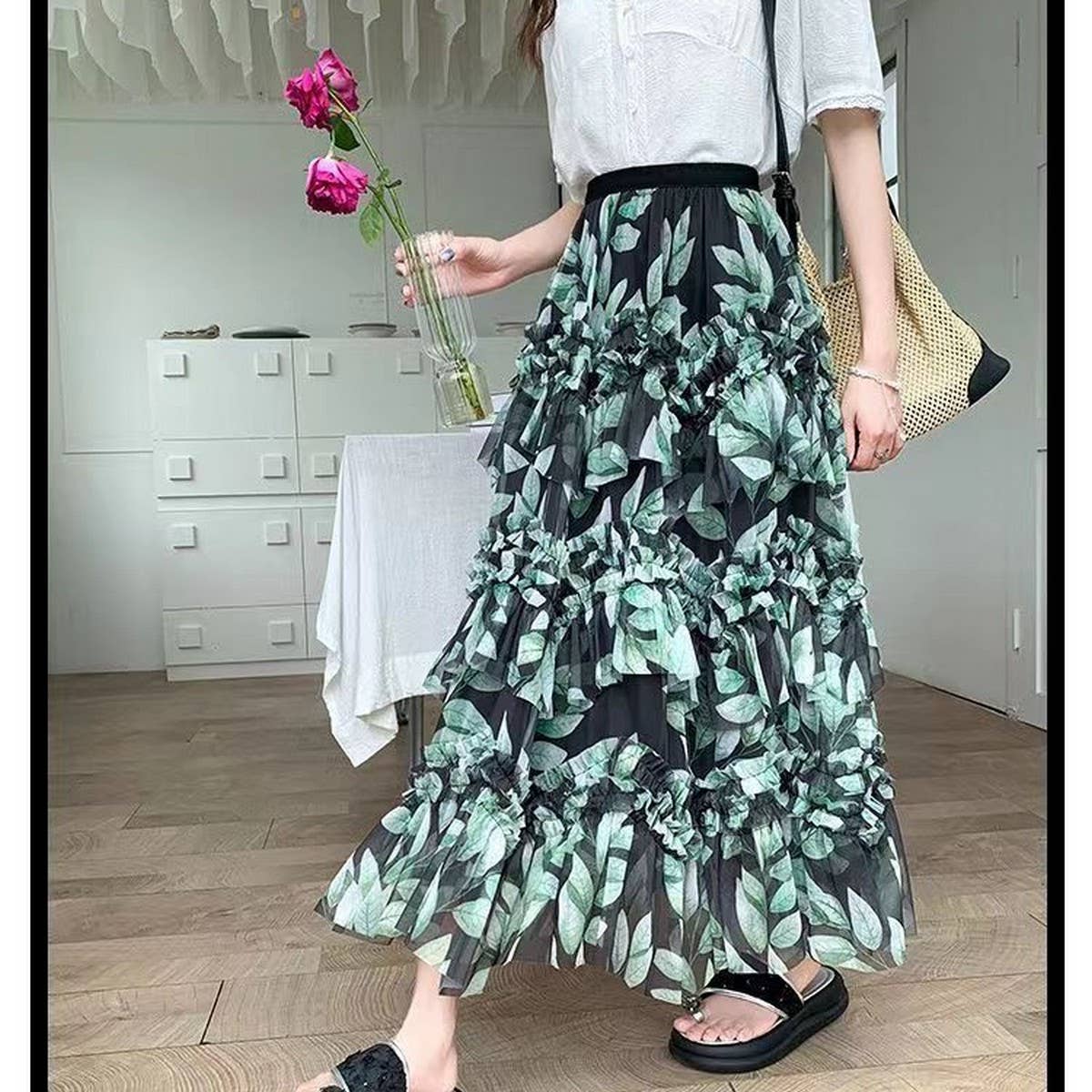 LAYERING TULLE SKIRTS WITH FLORAL PRINTS_CWBLS0400