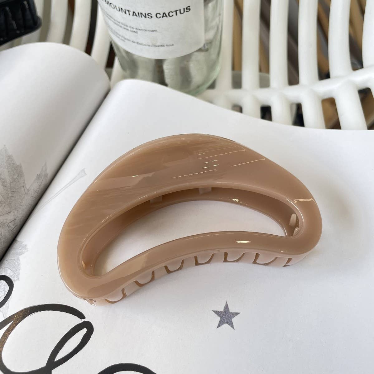 THICK HAIR CLAW ELEGANT INS STYLE SHARK CLIP_CWAHA2163