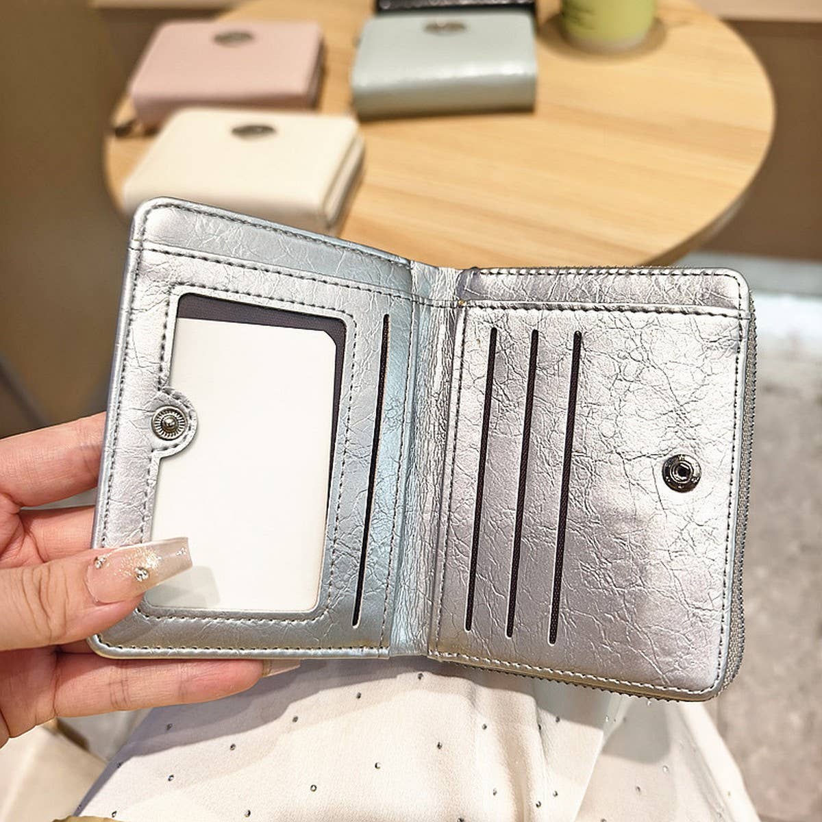 Minimalist Crackle Bifold Wallet With Zipper_Cwab06218