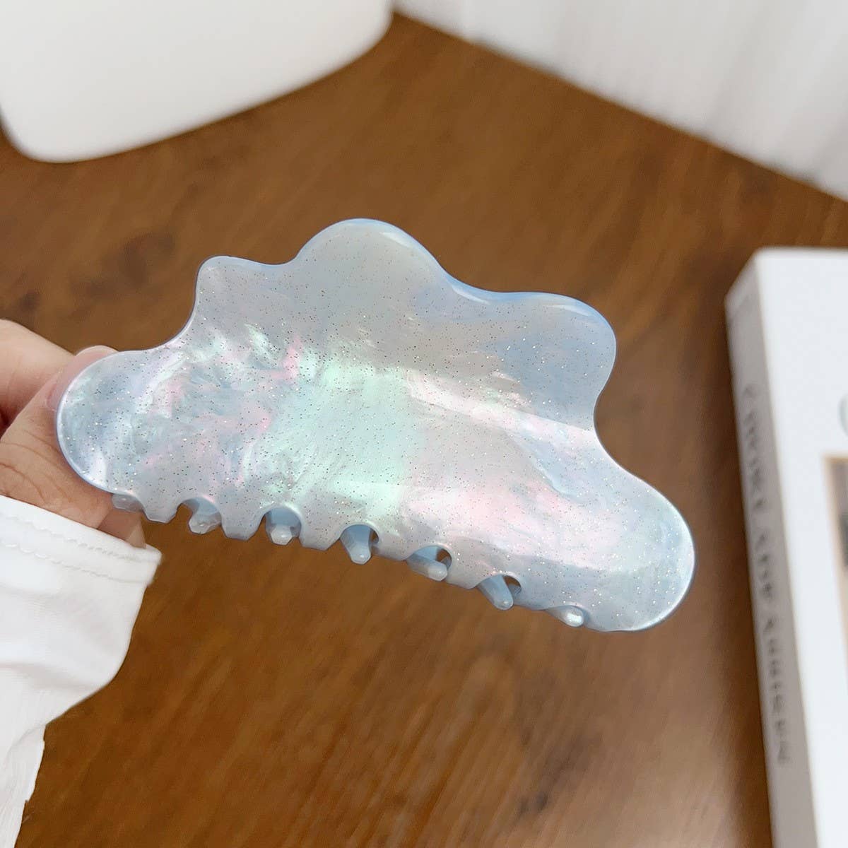 ELEGANT CLOUD ACRYLIC HAIR CLAW CHIC PONYTAIL CLIP_CWAHA1593