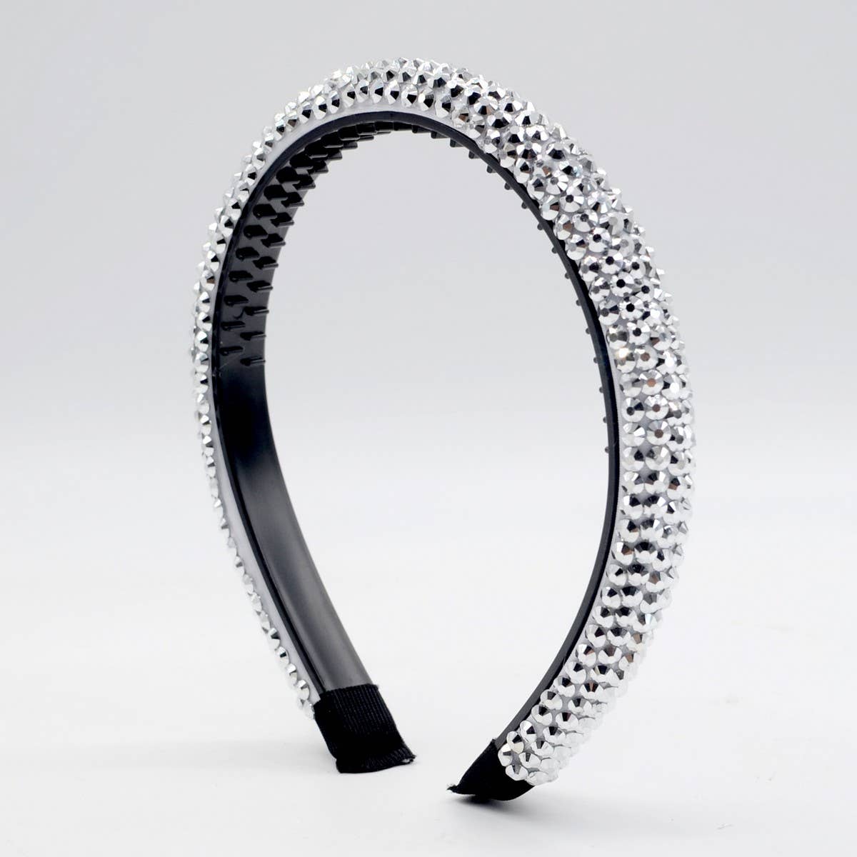 MONOCHROME RHINESTONE DECOR HAIR HOOP_CWAHA0357