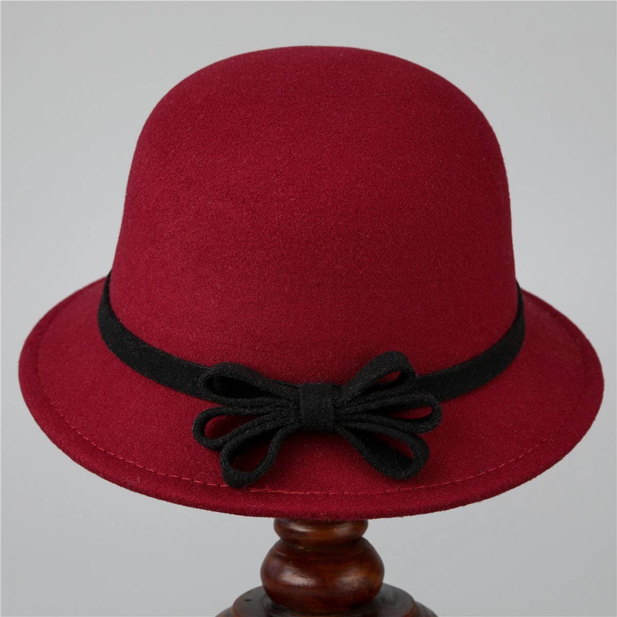 BLACK AND WHITE BOW DOME FISHERMAN_CWAH1800