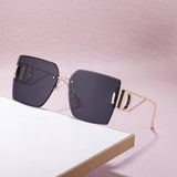 FASHIONABLE DIAMOND CUT FRAMELESS SUNGLASSES_CWASG0660