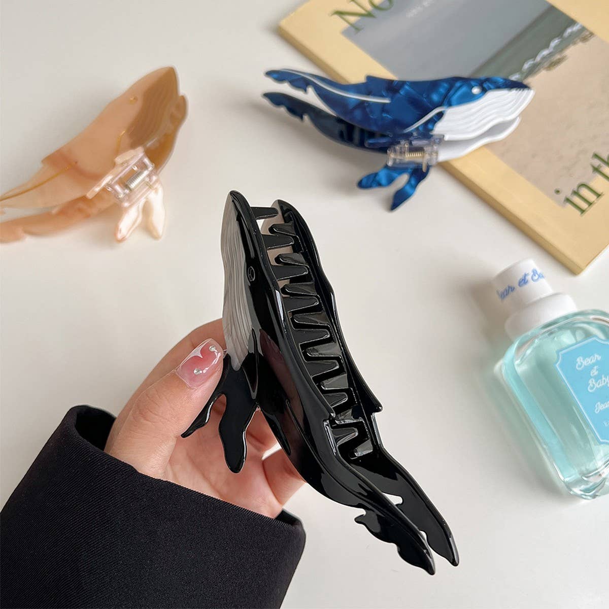 DEEP BLUE WHALE HAIR CLAW OCEAN STYLE CLIP_CWAHA5758