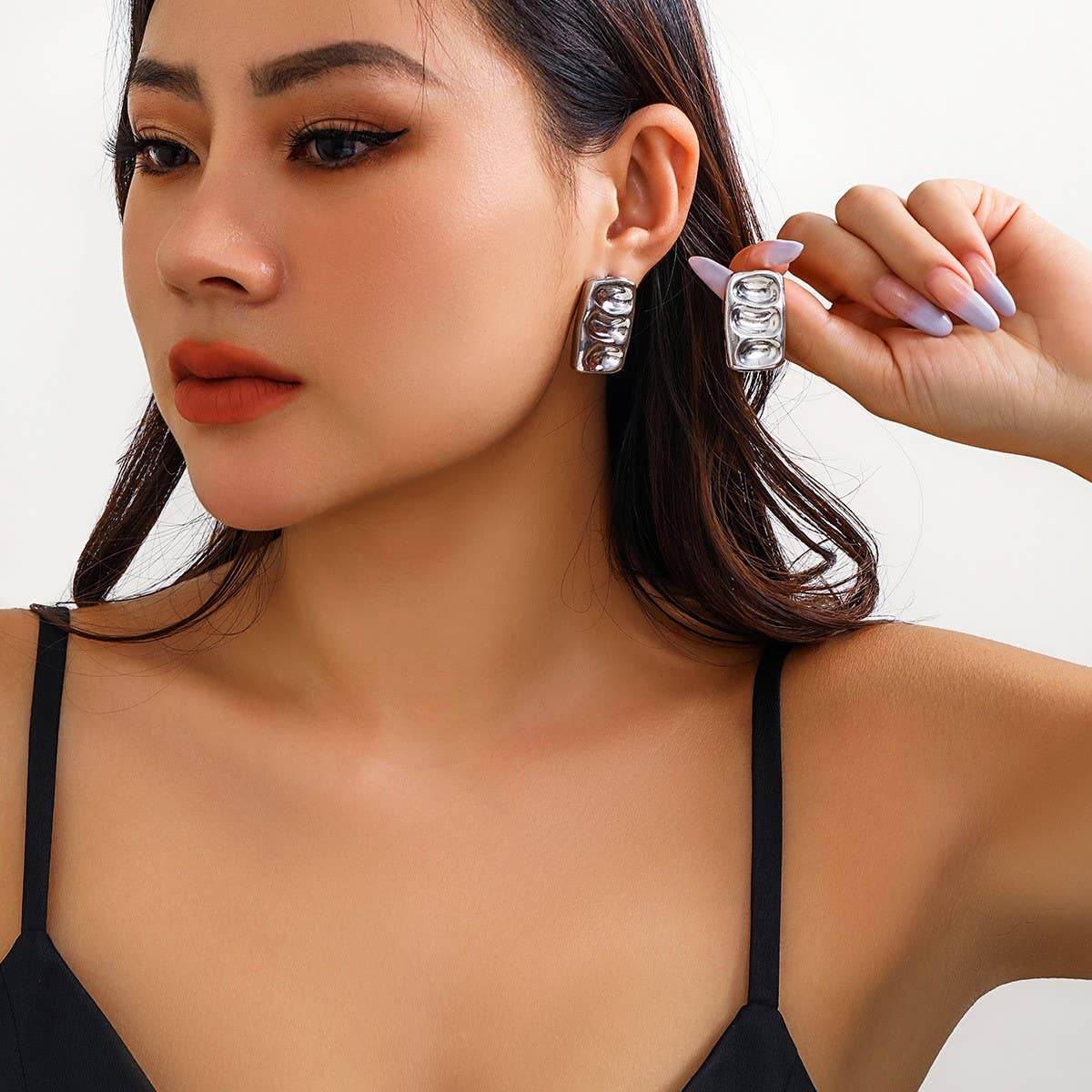 FASHIONABLE PUNK METAL STYLE GOLD EARRINGS_CWAJE1811