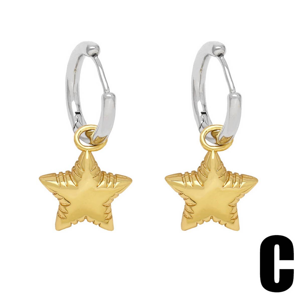 GOLD PLATED HEART SHAPED PENDANT EARRINGS_CWAJE0983