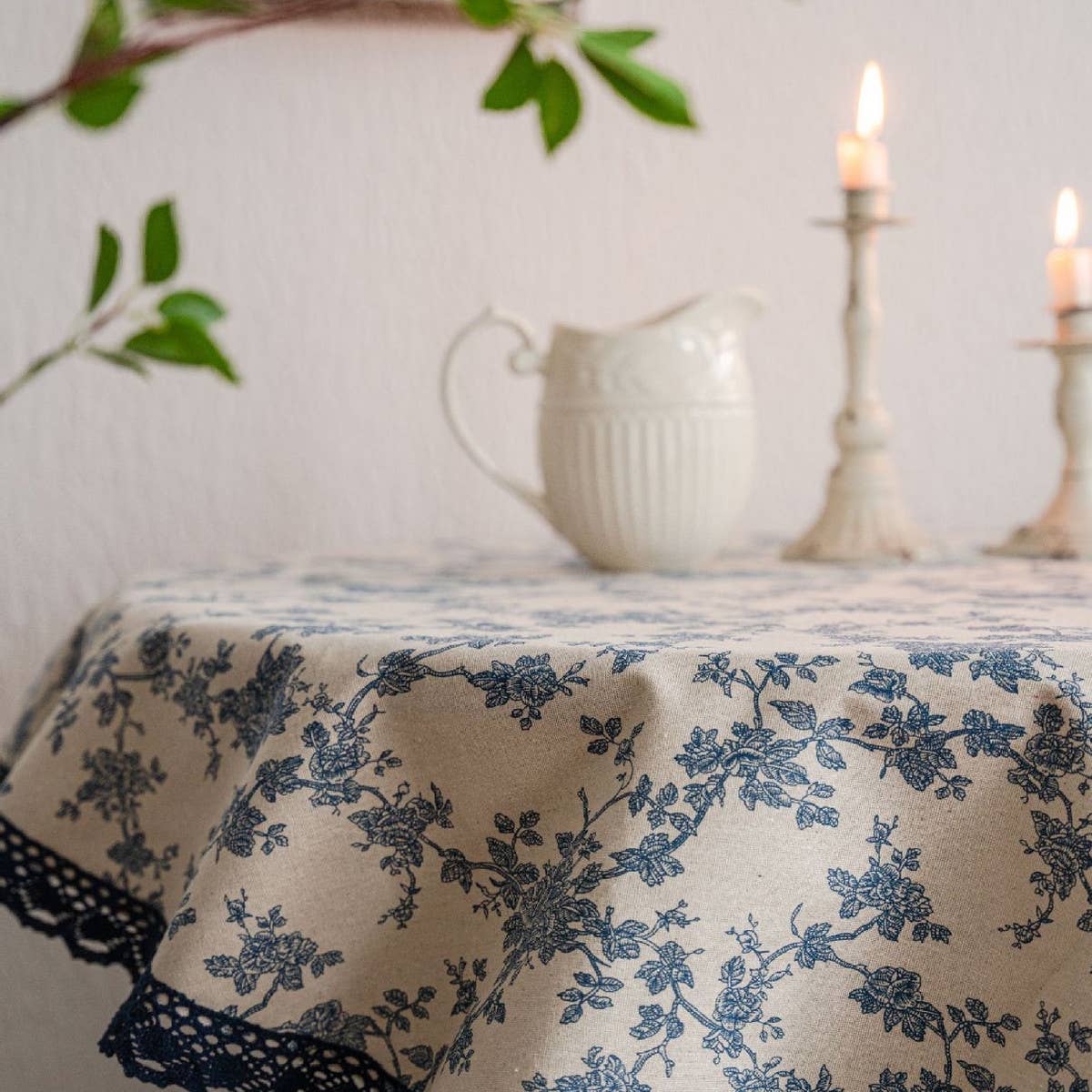 Vintage Blue Rose Print Tablecloth_Cwmm0958