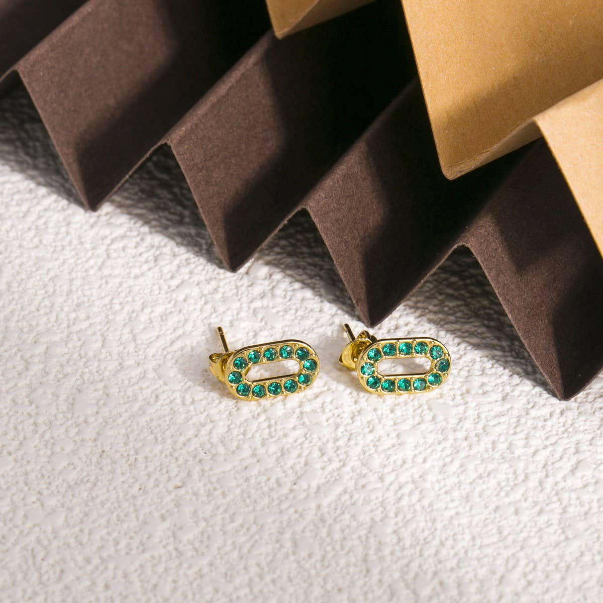 OVAL DIAMOND TITANIUM STEEL EARRINGS_CWMM3669