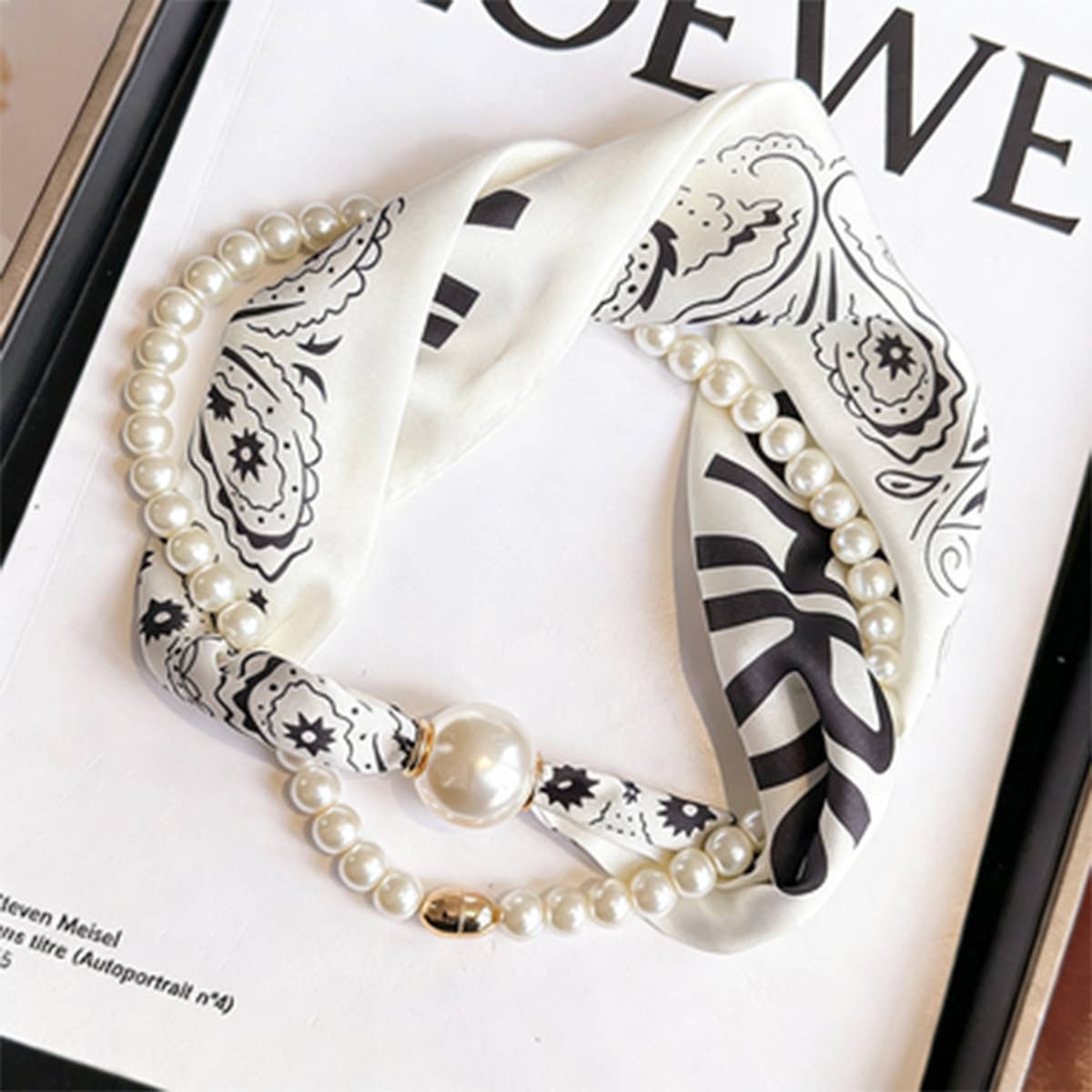 Pearl Magnetic Skinny Silk Neck Scarf_Cwasc03938
