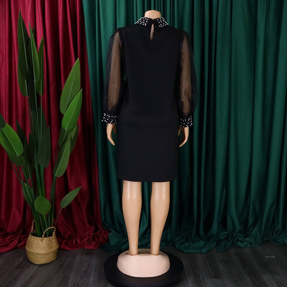 MESH STITCHING BEADED LOOSE PLUS SIZE DRESS_CWDSD6087