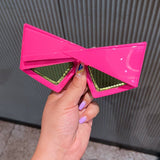 LARGE FRAME CAT EYE DIAMOND SUNGLASSES_CWASG0829