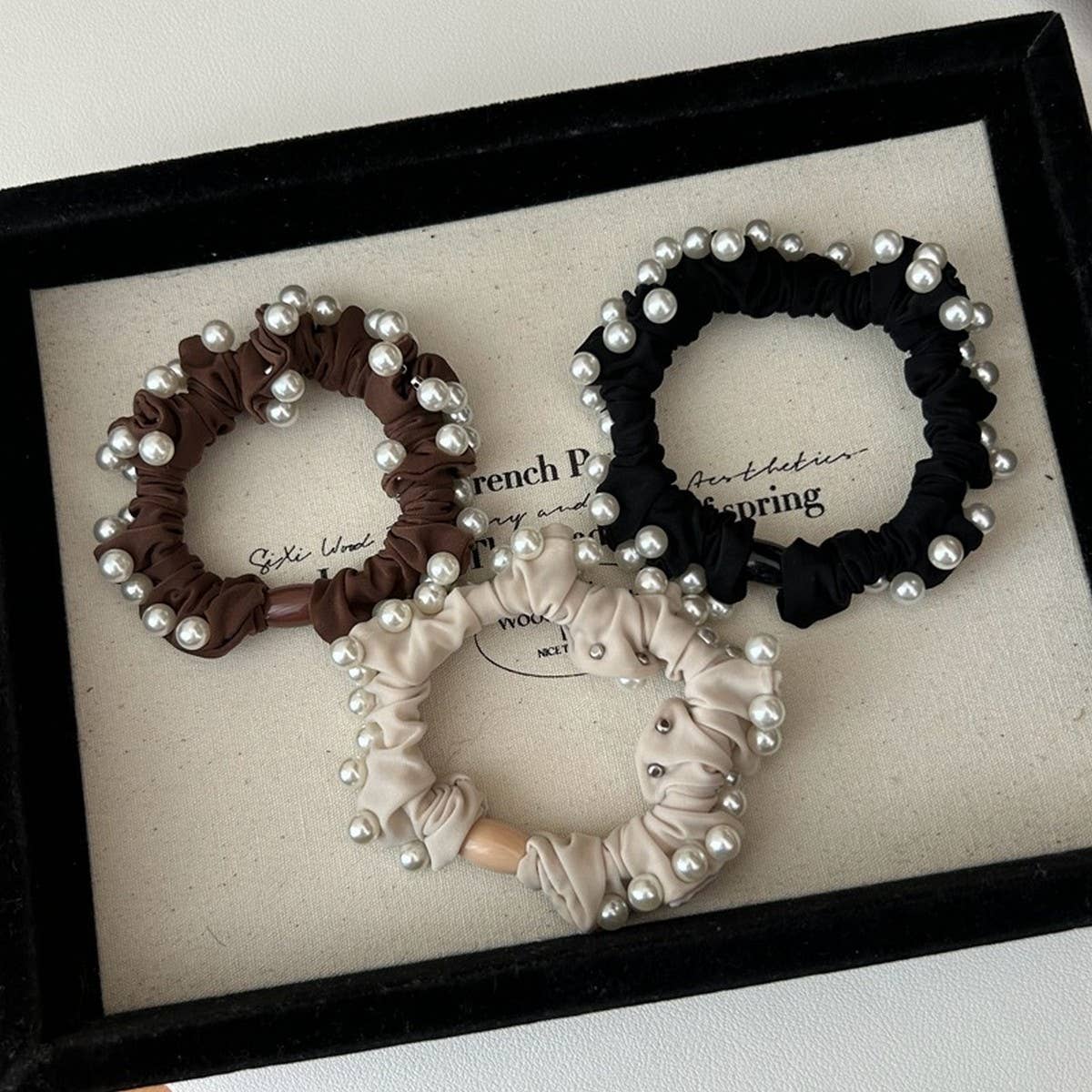 ELEGANT FRENCH HIGH END HAIR SCRUNCHIES_CWAHA2809