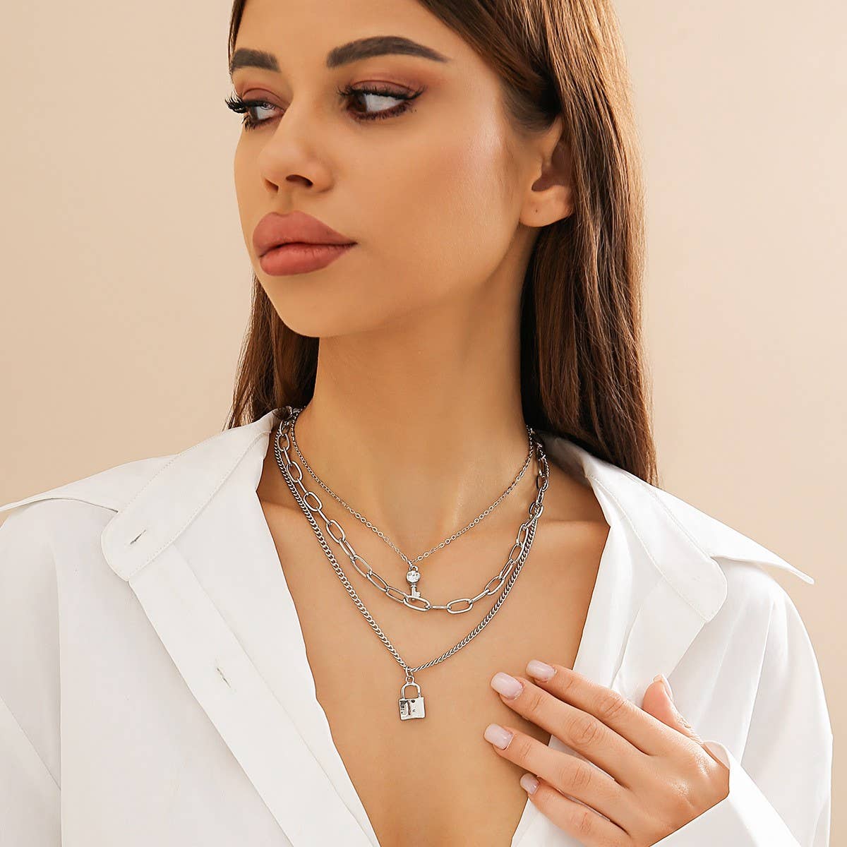 MINIMALIST LOCK KEY PENDANT NECKLACE_CWAJE1174