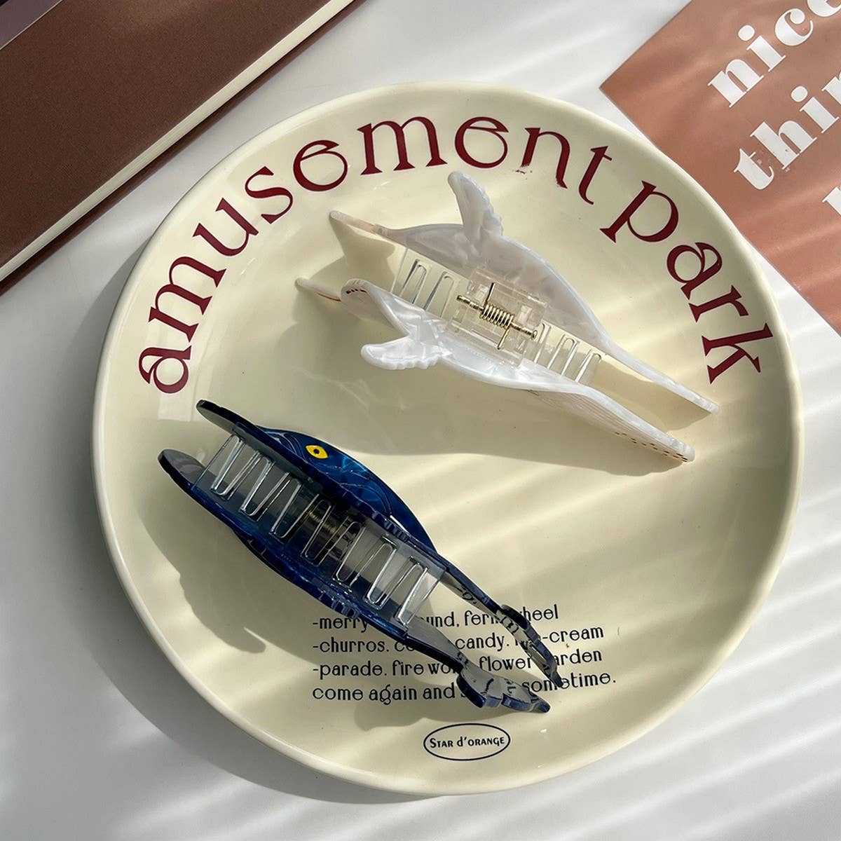 OCEAN BLUE WHALE ACETATE CLAW CLIP CHIC HAIR CLIP_CWAHA5840