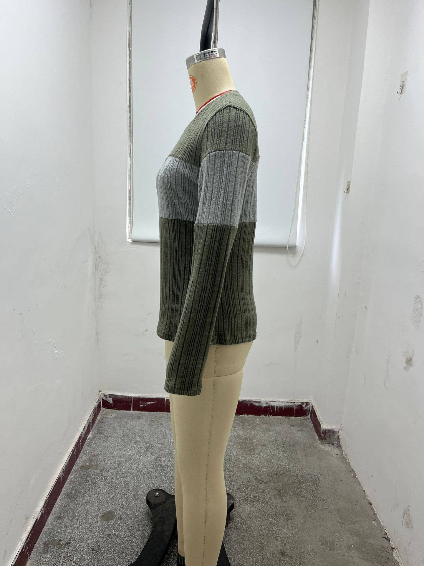 Spliced Crew Neck Long Sleeve Top T-Shirt