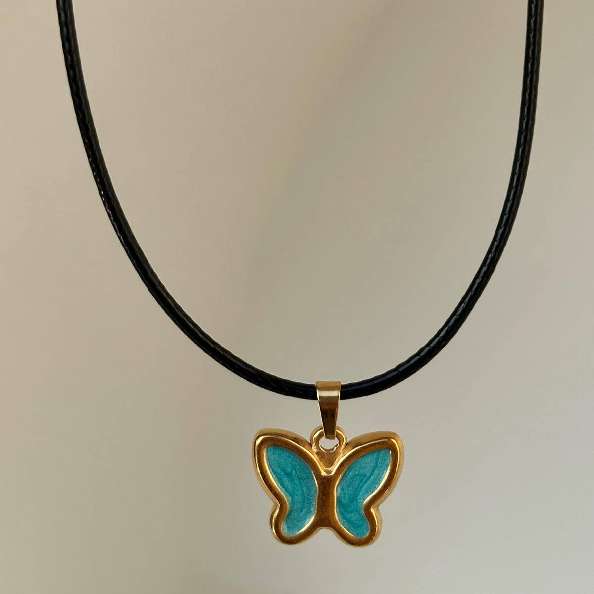 COLORFUL RETRO 3D BUTTERFLY PENDANT NECKLACE_CWMM5664