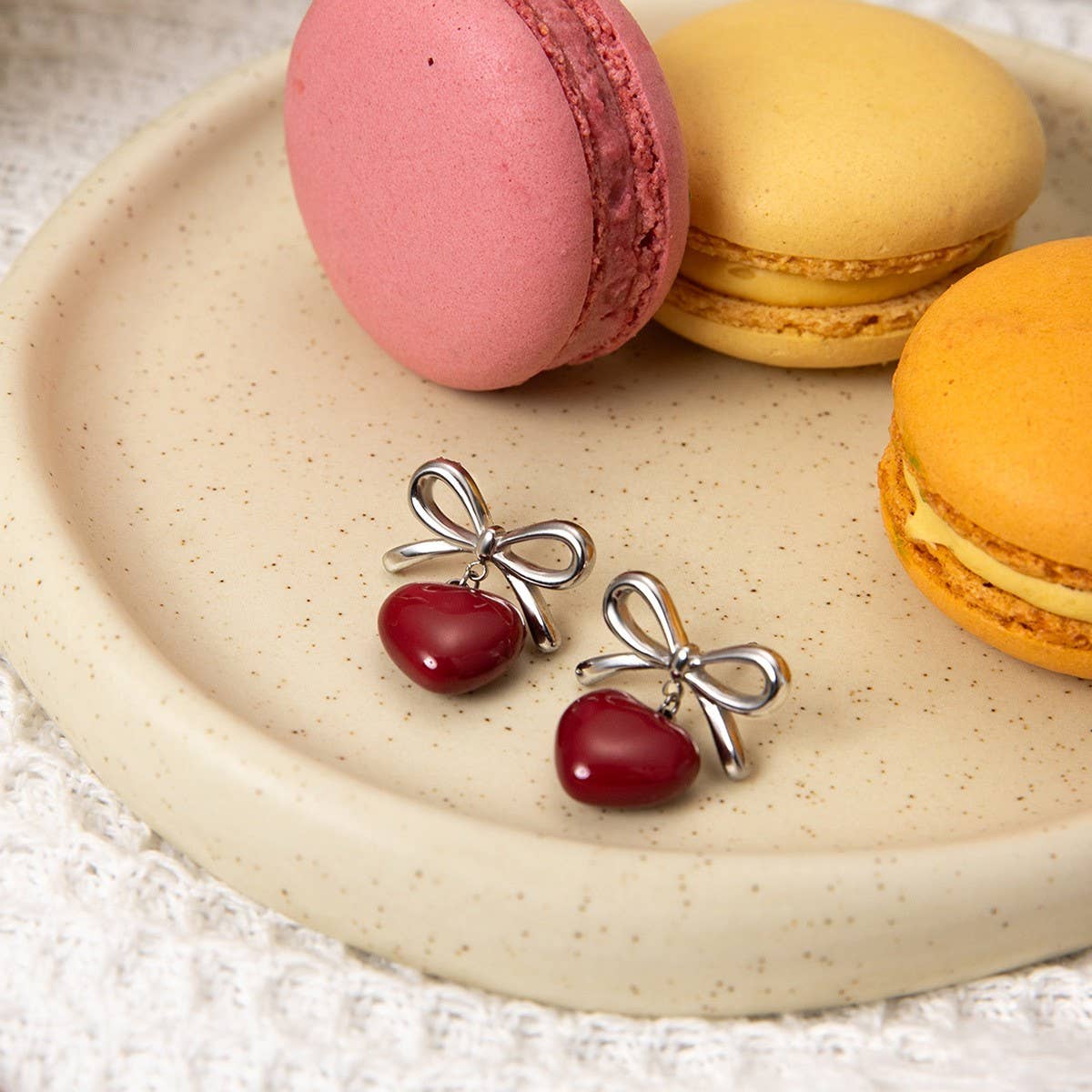 18K GOLD STAINLESS STEEL BOW HEART EARRINGS_CWASC1685