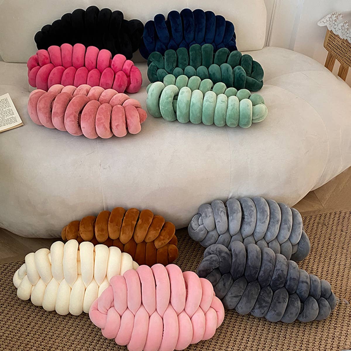 CATERPILLAR WOVEN PILLOW CUSHION_CWMM0860