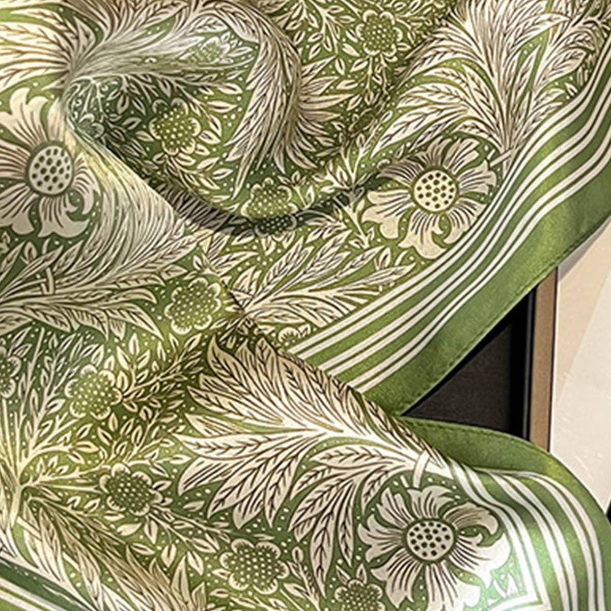 GREEN FLORAL SQUARE NECK SCARF FOR WOMEN_CWASC0538