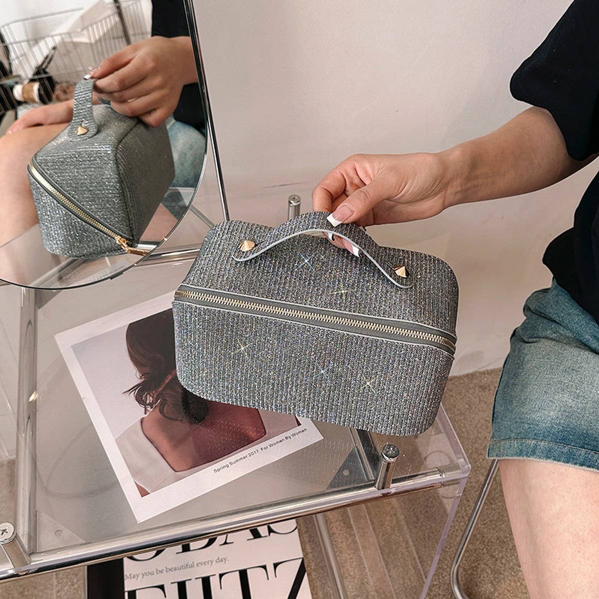 NEW FLAT LARGE CAPACITY SHINY COSMETIC BAG_CWAB4374