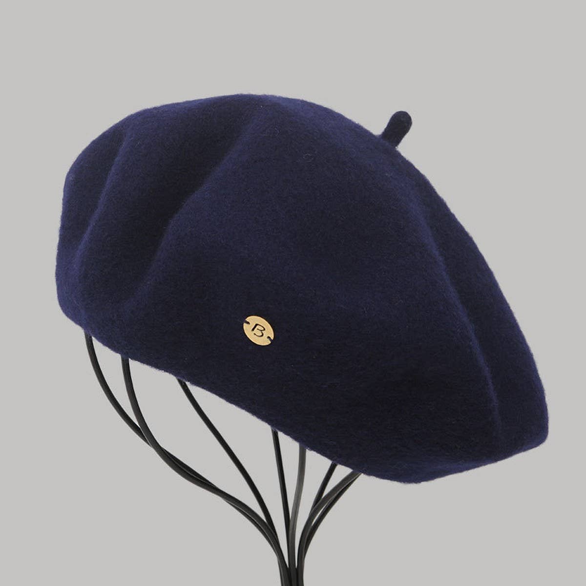 SIMPLE FRENCH BERET WITH LETTER B LOGO_CWAH1938