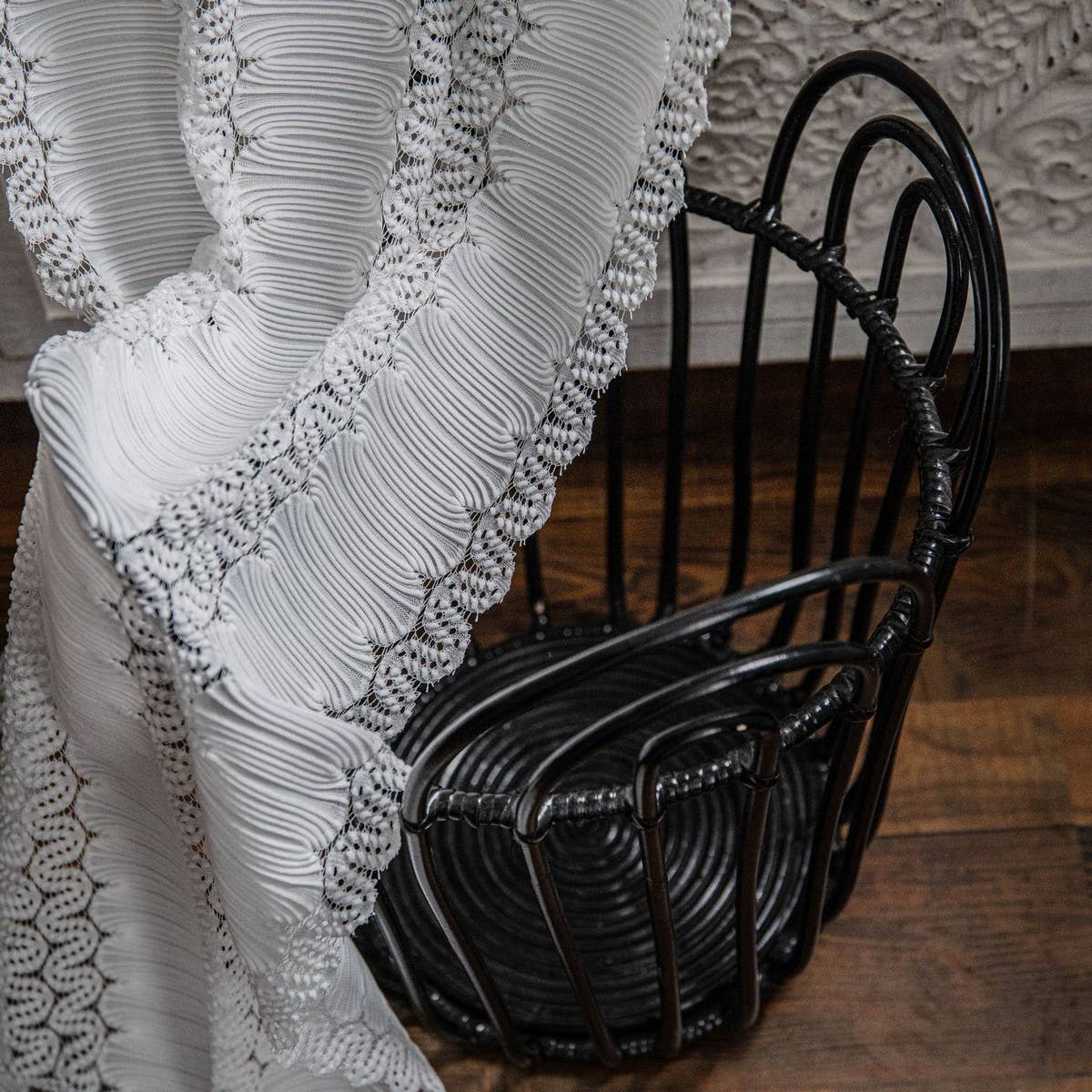 LACE HOLLOW WHITE TABLE DECORATION TABLECLOTH_CWMM1000