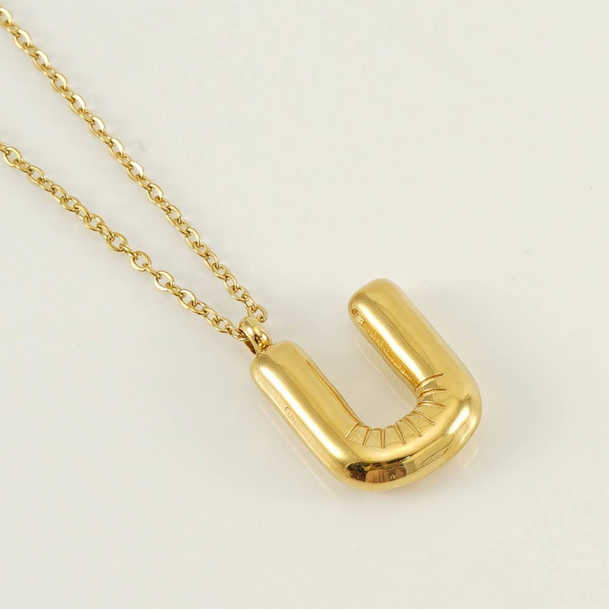 18K GOLD 26 LETTER PENDANT NECKLACE_CWAJE0676