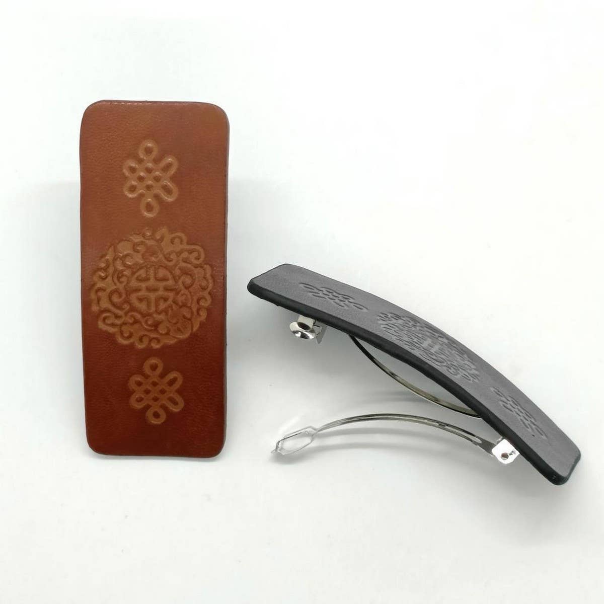 NEW CHINESE STYLE CARVED PAINTED VINTAGE CLIP_CWAHA6357