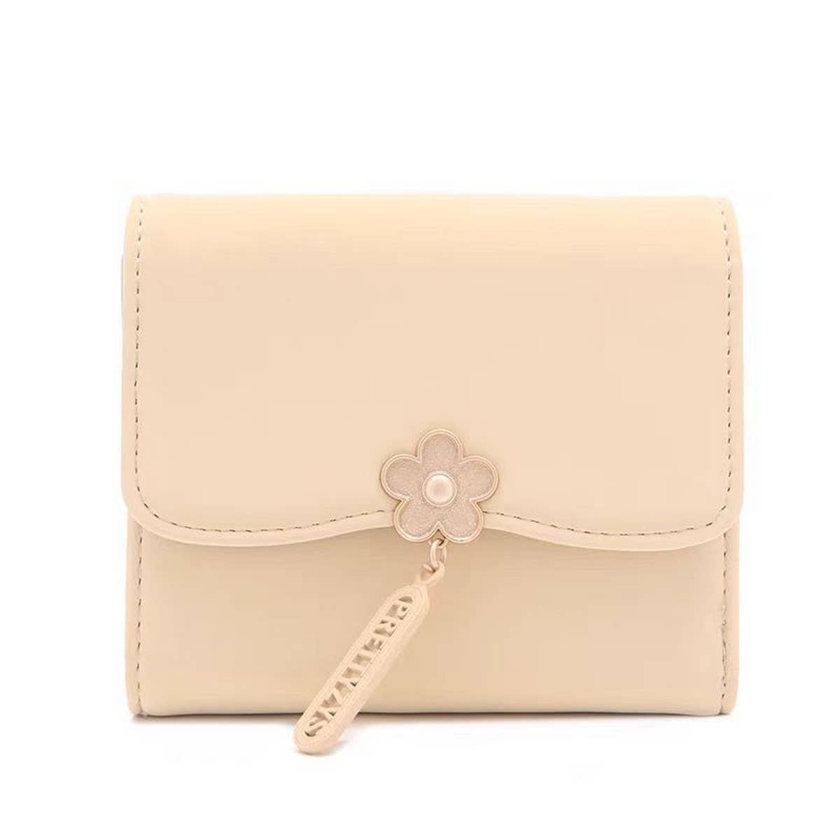 Minimalist Floral Pendant Trifold Wallet_Cwab06238