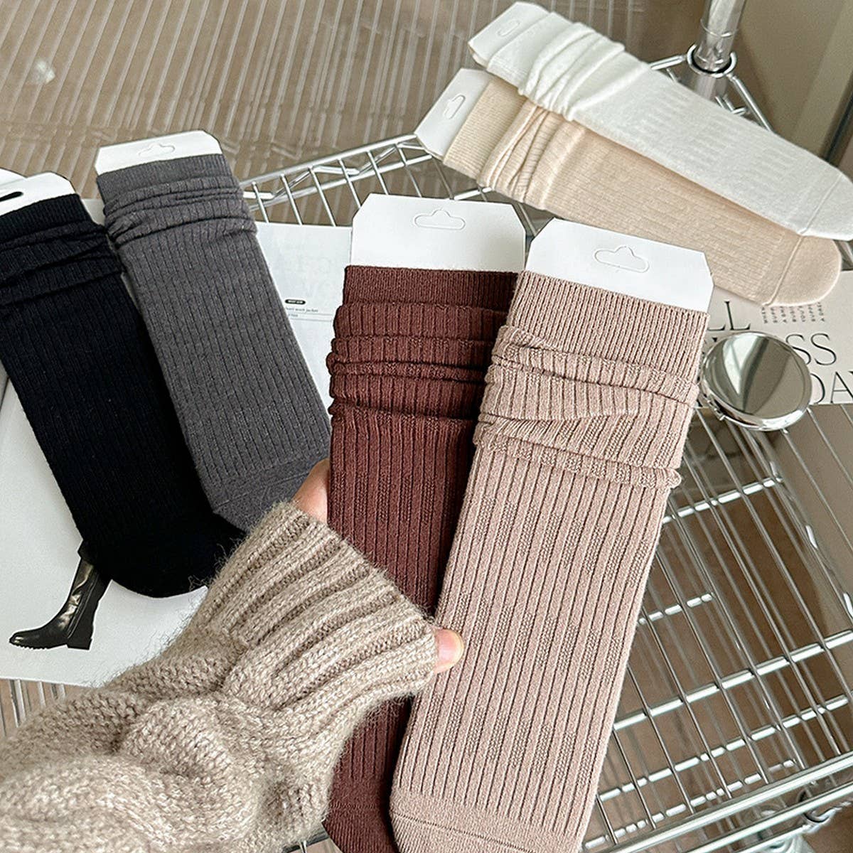 AUTUMN AND WINTER WARM BREATHABLE MID TUBE SOCKS_CWMS1071