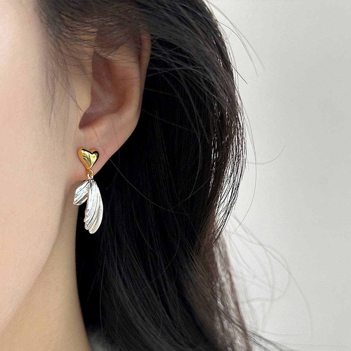 NEW ASYMMETRICAL WING HEART EARRINGS FOR WOMEN_CWAJE3149