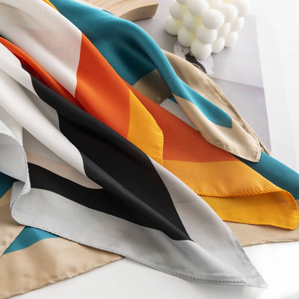 Simple Color Block Printed Scarf And Square Scarf_Cwasc0499