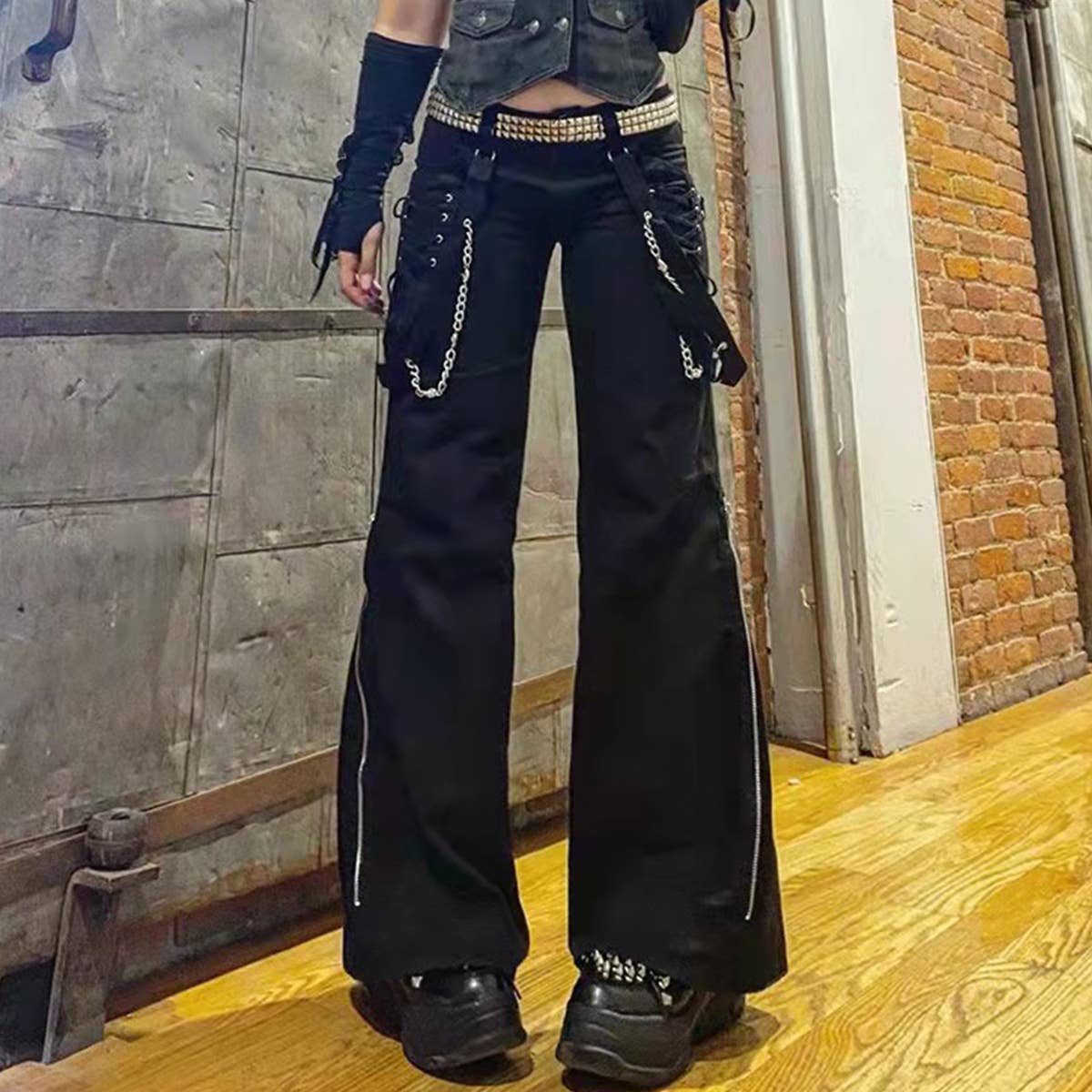 Split Pockets Black High-Waisted Wide-Leg Pants