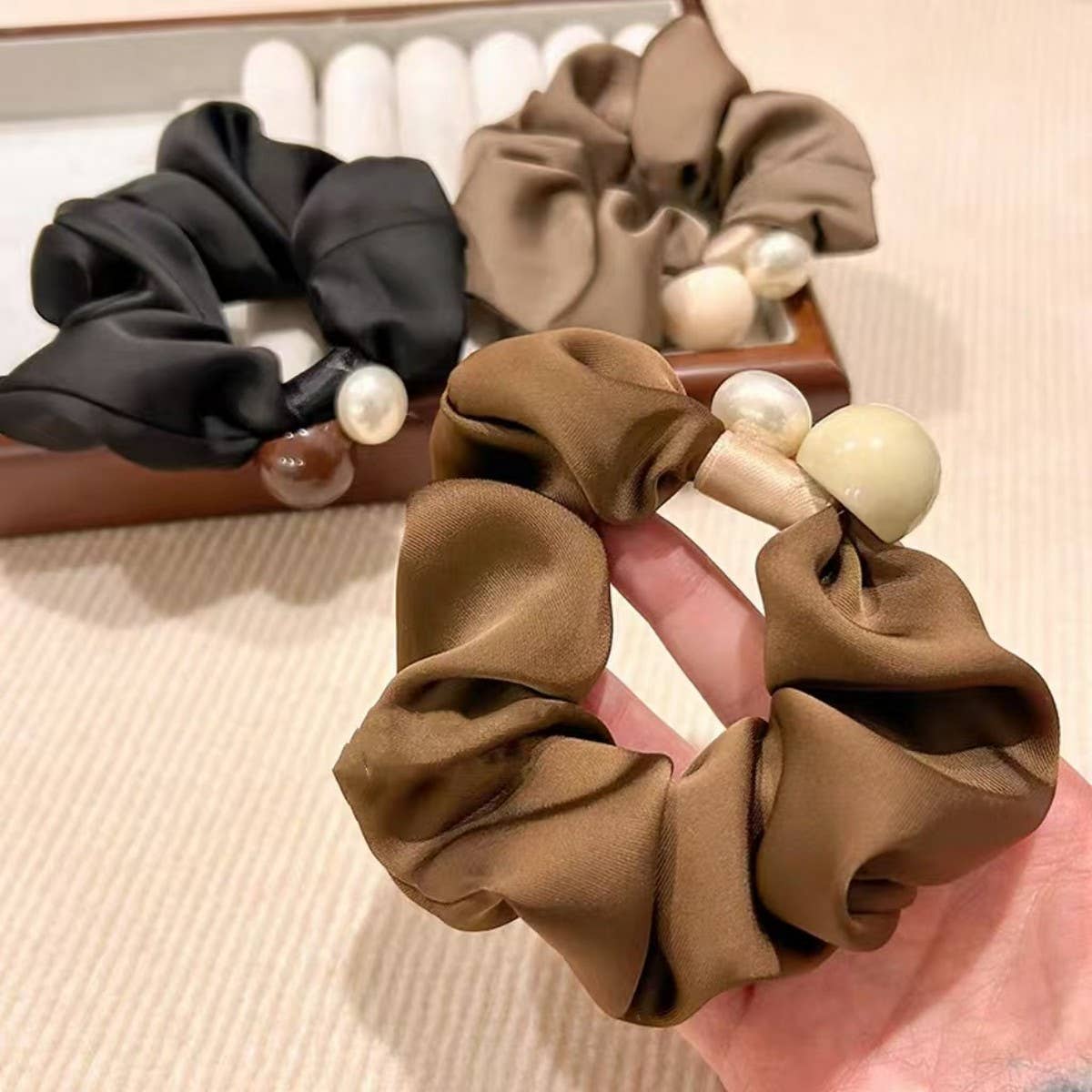 FRENCH FASHION NICHE DESIGN HAIR SCRUNCHIES_CWAHA2801