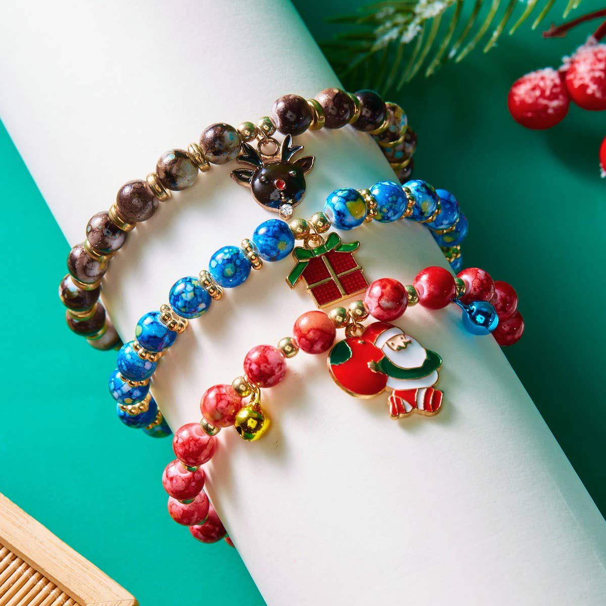 Cwaje2516_Christmas Bell Old Man Snowman Beaded Bracelet