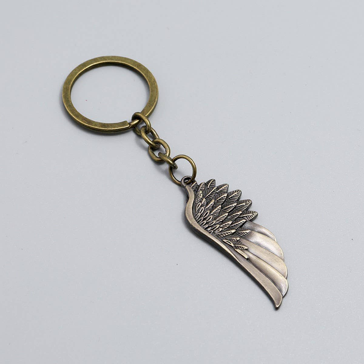 CREATIVE BRONZE WINGS FEATHER KEYCHAIN_CWMM4773