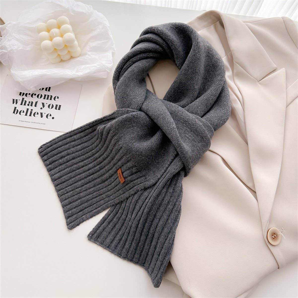 Warm Minimalist Wool Wrap Scarf For Fall Days_Cwasc2749