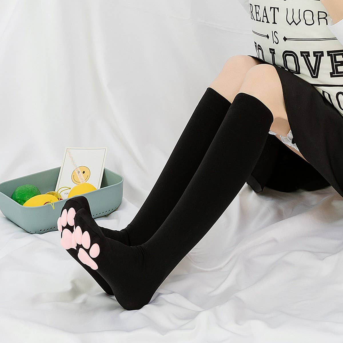 CAT PAW PRINT FAUX KNEE HIGH SOCKS_CWMS0865