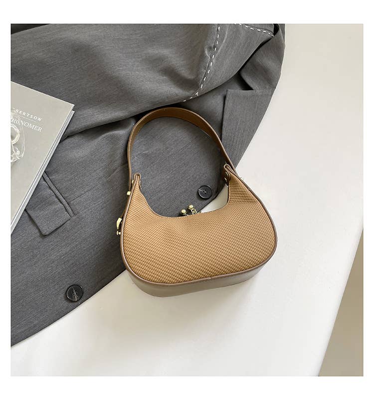 Solid-Color Simple Heart-Shaped Underarm Bag