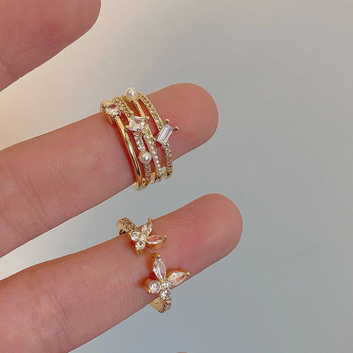 GOLD MULTI LAYER HOLLOW ZIRCONIA SHELL PEARL RING_CWAJE3101