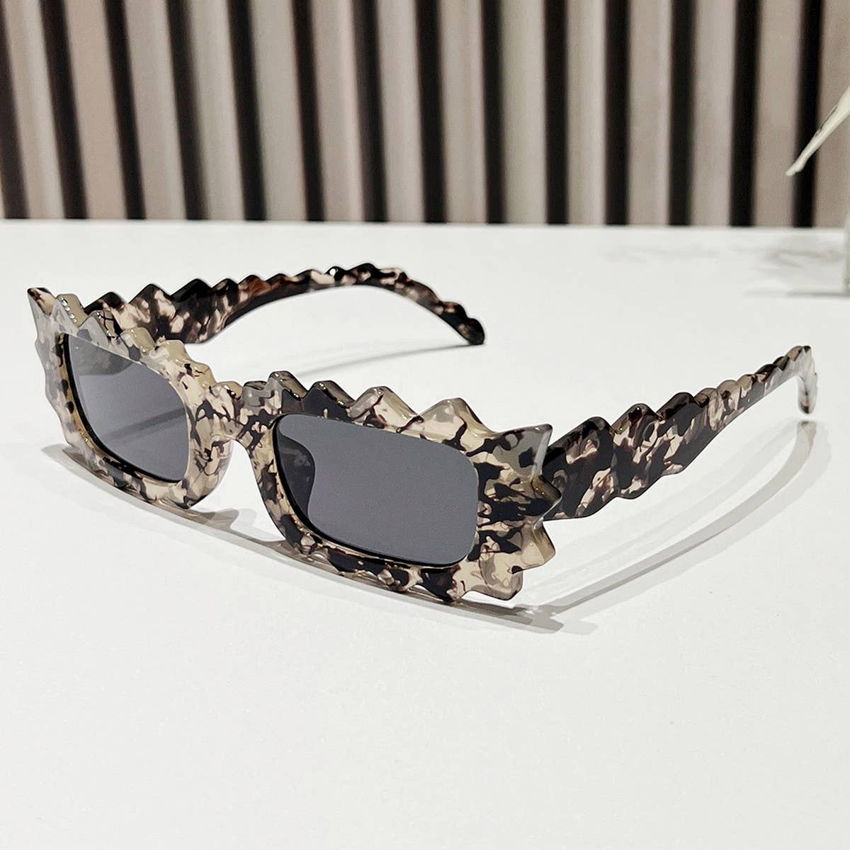 PERSONALIZED LACE IRREGULAR SUNGLASSES_CWASG0416