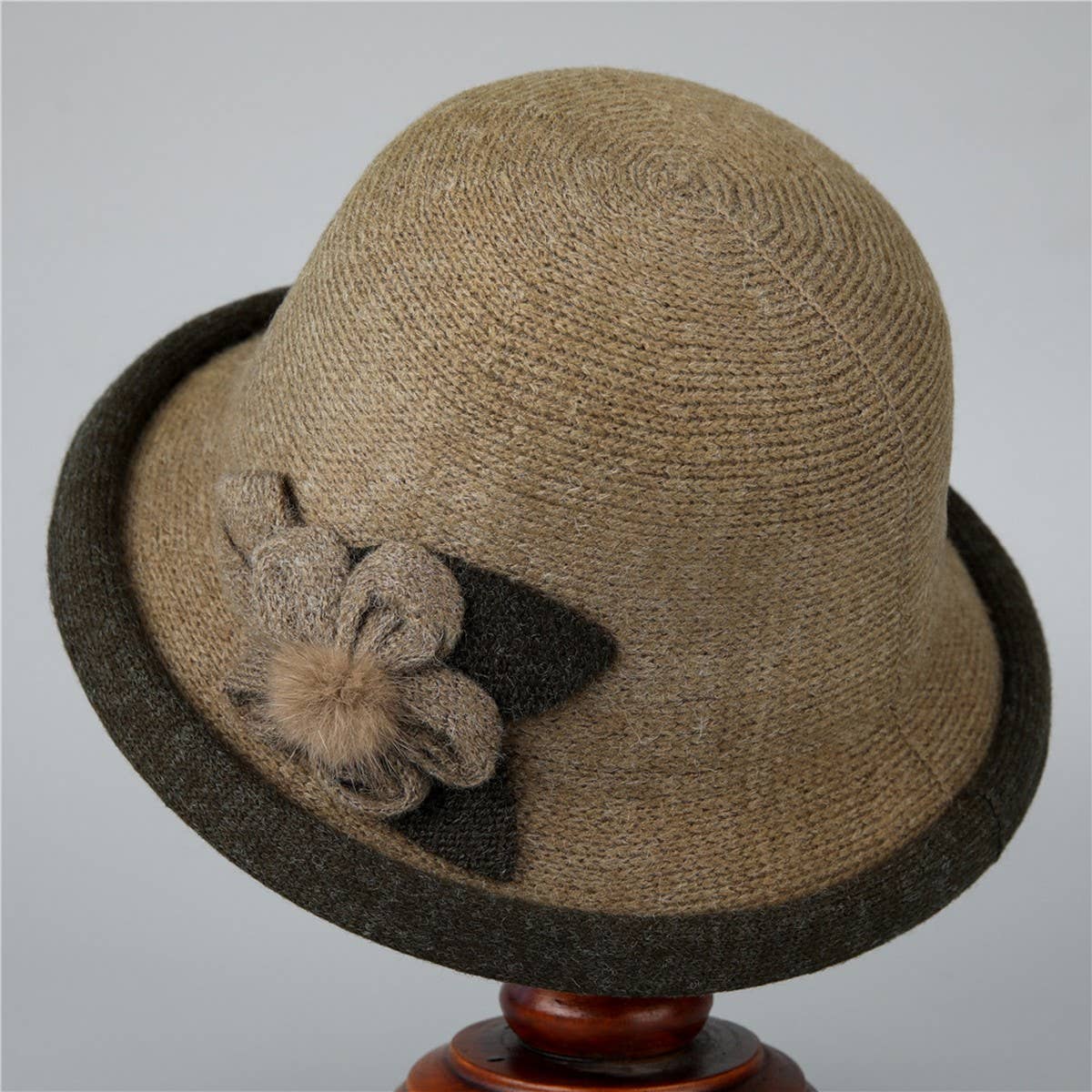 AUTUMN AND WINTER FASHION LEISURE WARM BUCKET HAT_CWAH1791