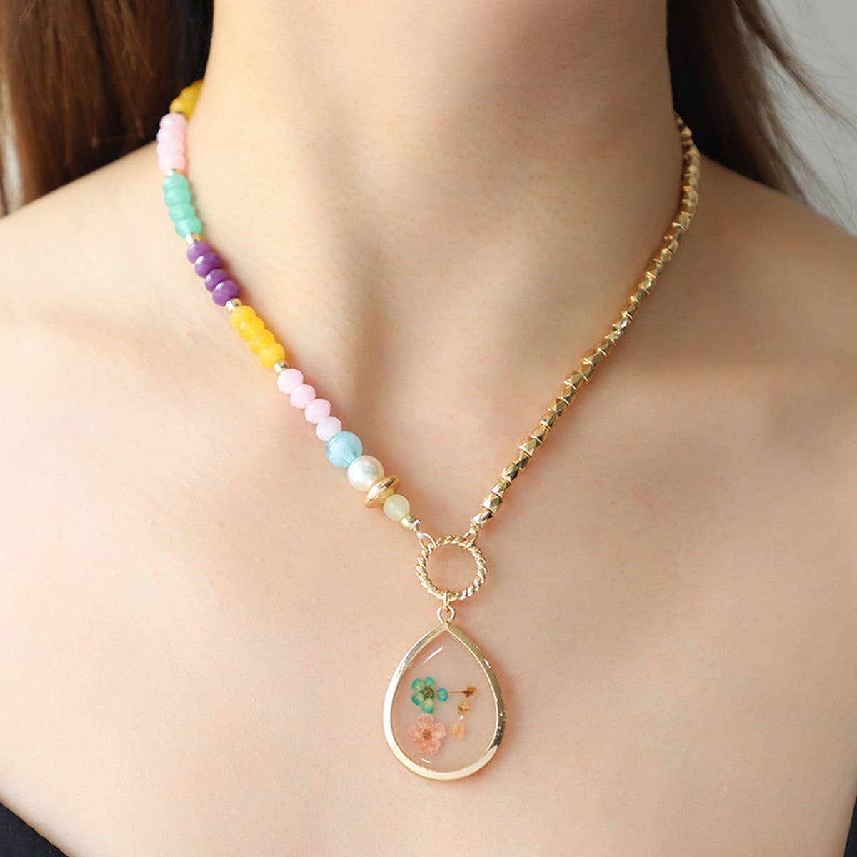 Womens Fashionable Beaded Dried Flower Necklace