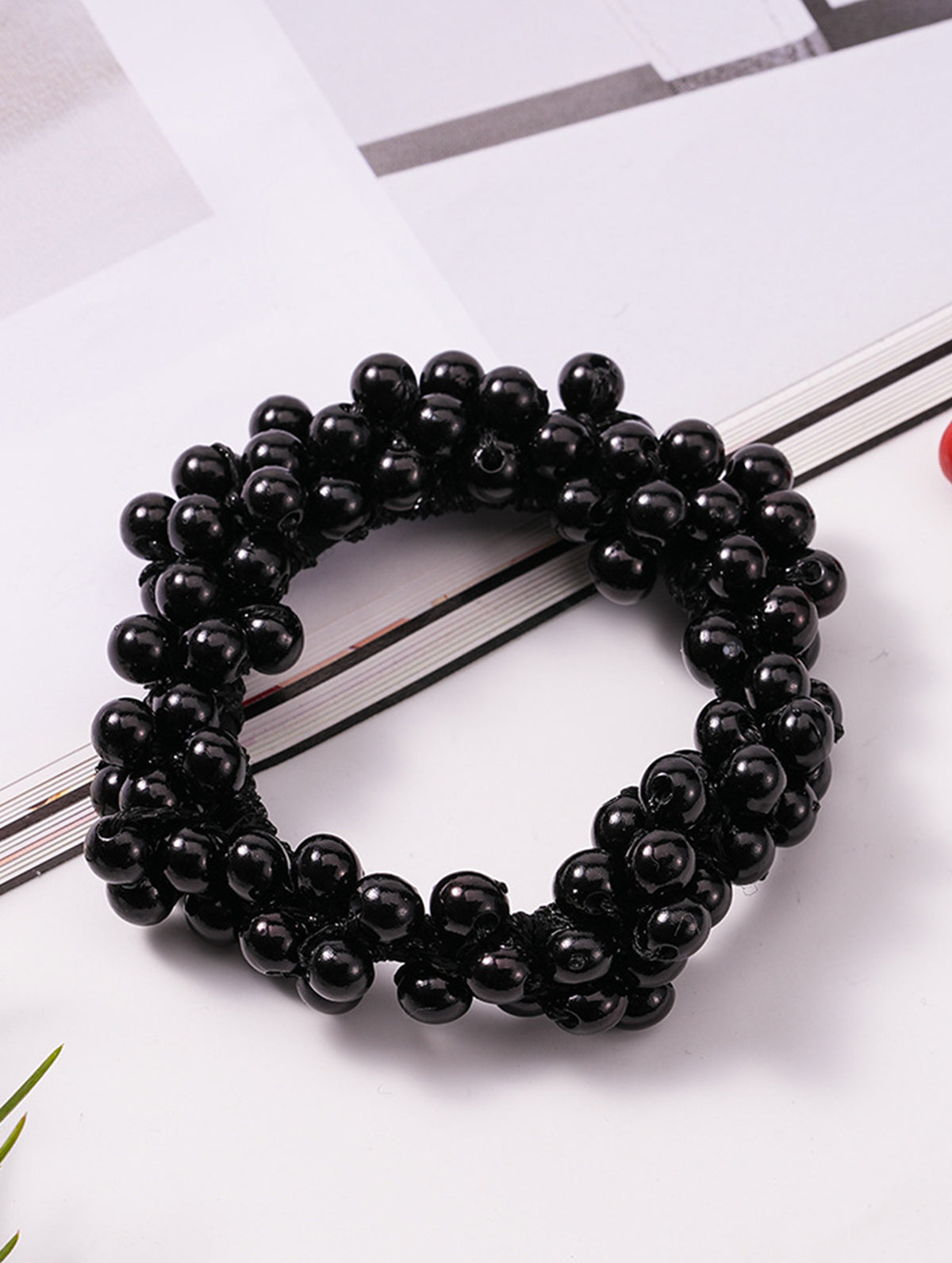 2-in-1 Pearl Hair Band & Bracelet_CWAHA07284