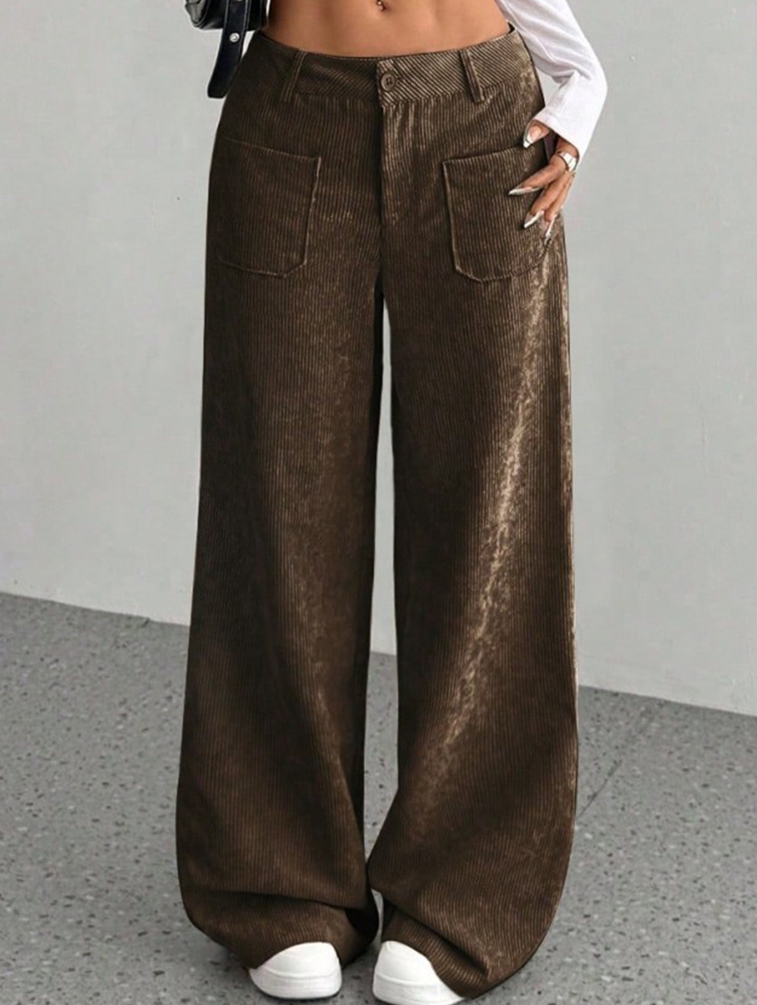 Solid color floor-length wide-leg pants