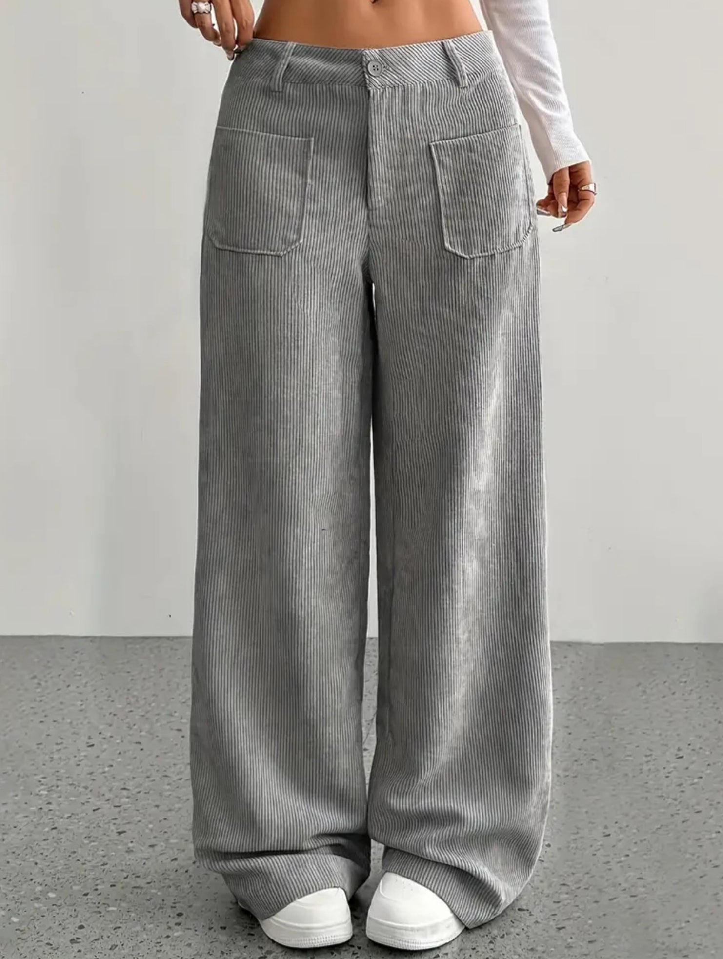 Solid color floor-length wide-leg pants