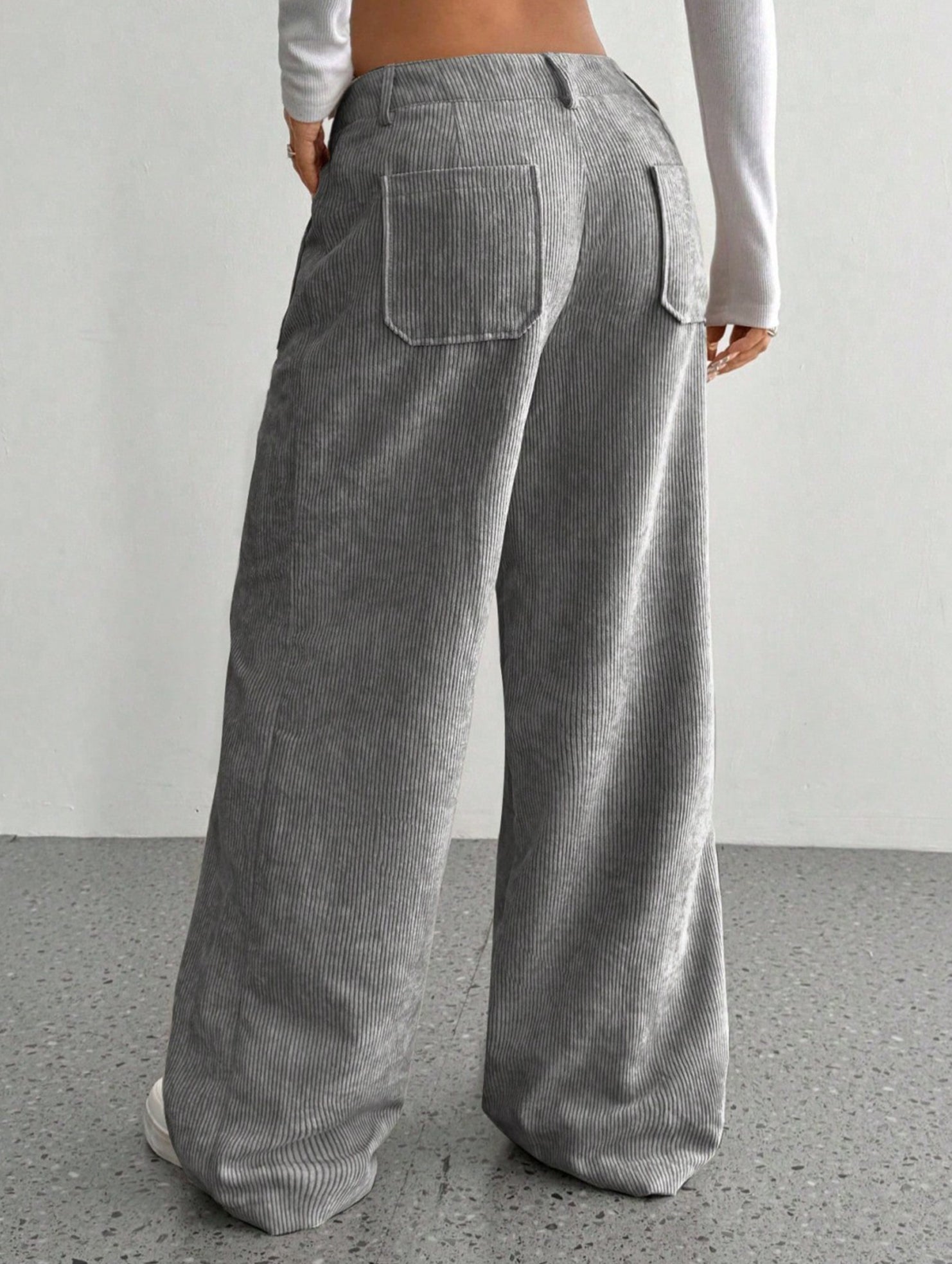 Solid color floor-length wide-leg pants