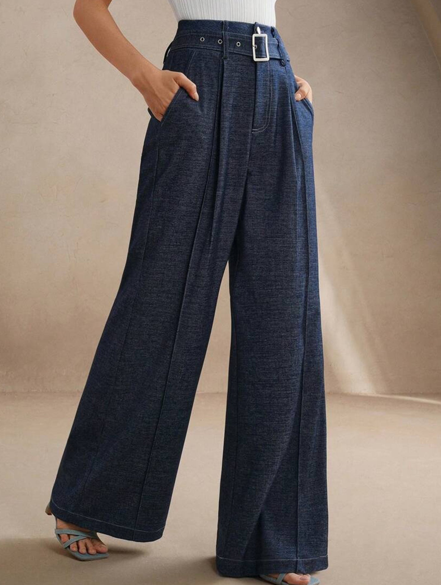 Stylish and casual high-waisted straight-leg pants